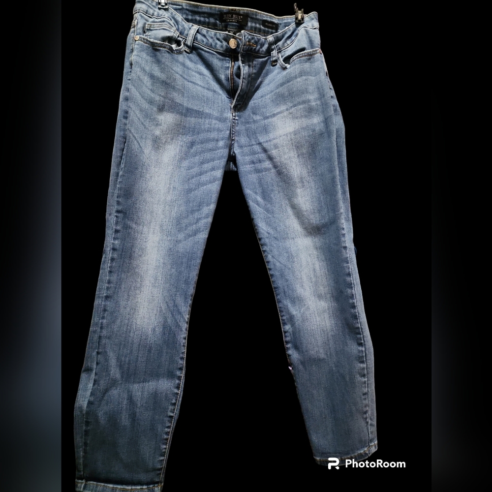 Judy Blue- Relaxed Fit size 32